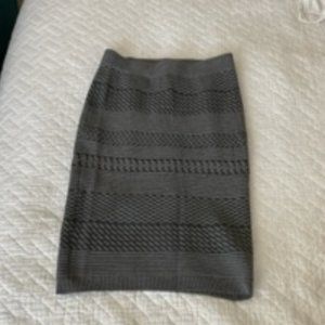 Women's gray textured skirt elastic band waist size medium